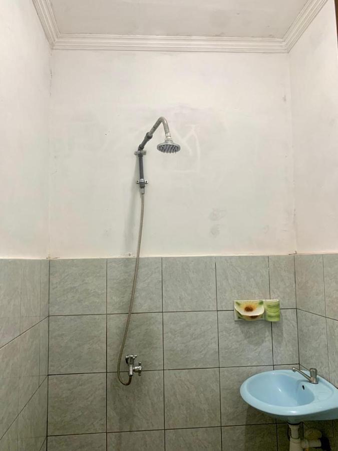 Penginapan Sedap Malam 罗威那 外观 照片